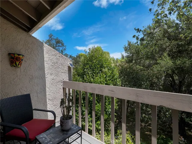796 N Valley, Westlake Village, California 91362