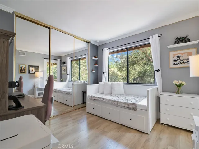 796 N Valley, Westlake Village, California 91362