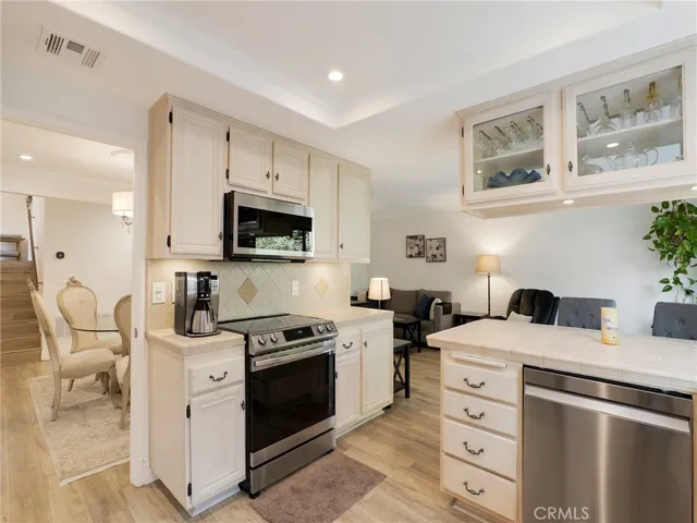 796 N Valley, Westlake Village, California 91362
