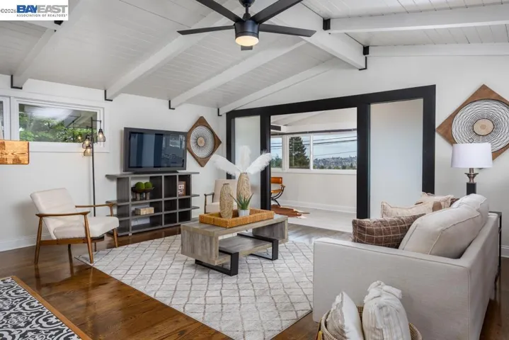 18650 Center St, Castro Valley, California 94546