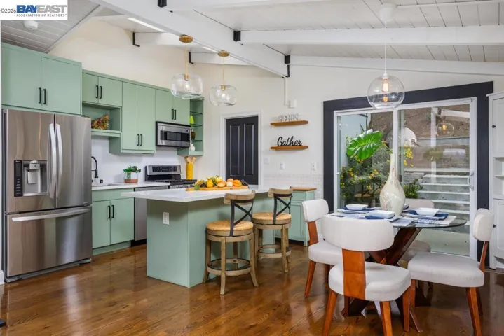 18650 Center St, Castro Valley, California 94546