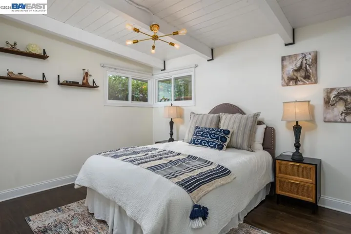 18650 Center St, Castro Valley, California 94546