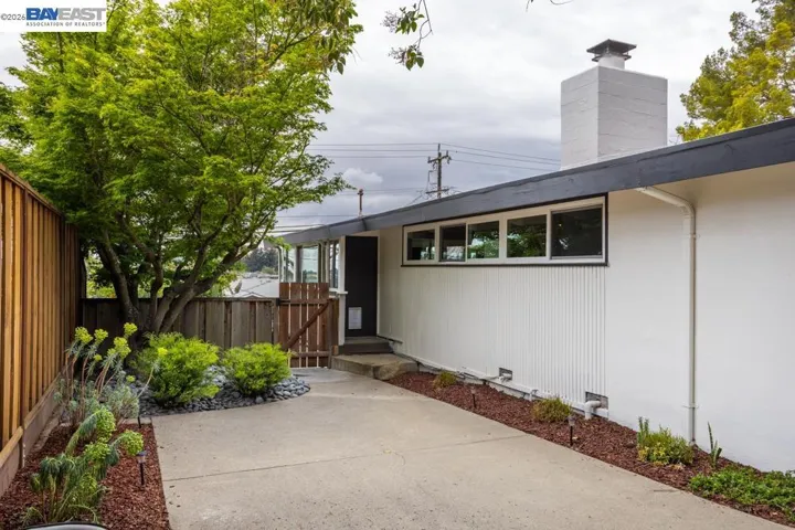 18650 Center St, Castro Valley, California 94546
