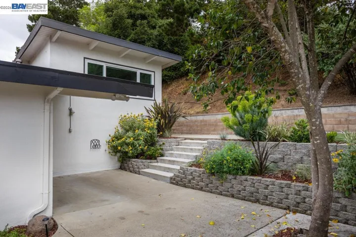 18650 Center St, Castro Valley, California 94546