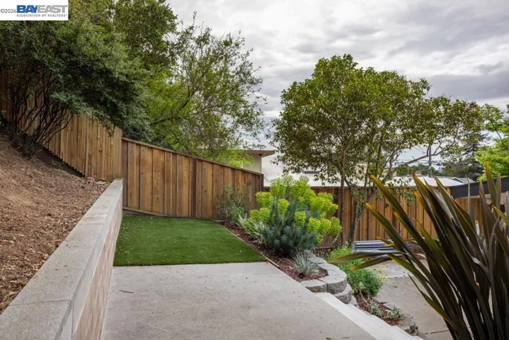 18650 Center St, Castro Valley, California 94546