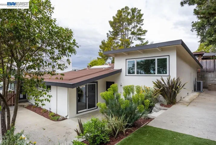 18650 Center St, Castro Valley, California 94546