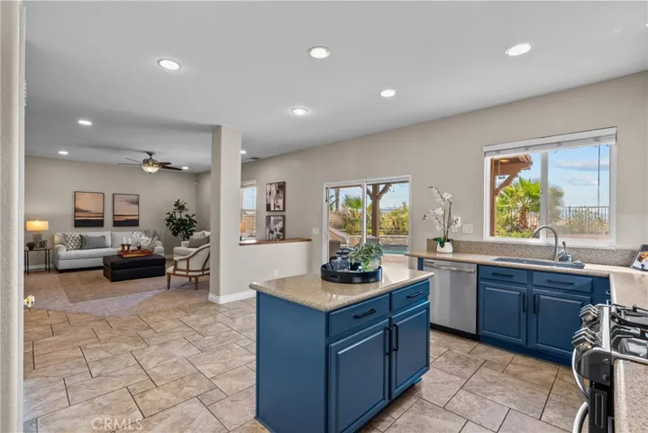 29908 Shadow, Castaic, California 91384