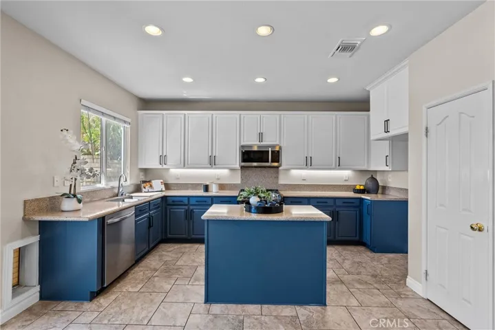 29908 Shadow, Castaic, California 91384