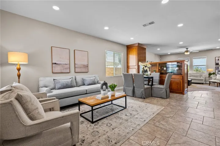 29908 Shadow, Castaic, California 91384