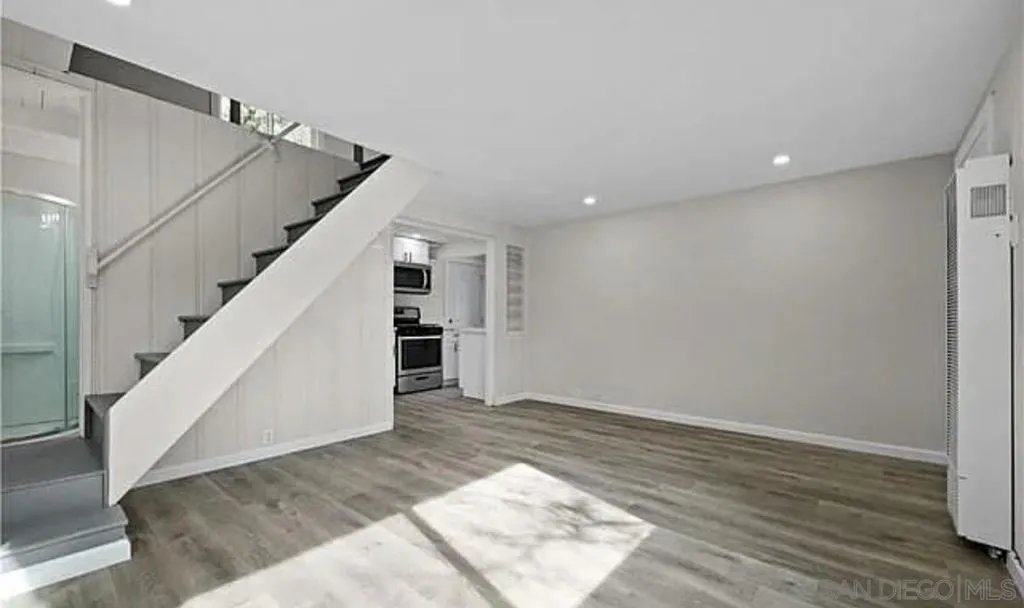 201 Hillside Spur, Cedar Glen, California 92321 — photo 5