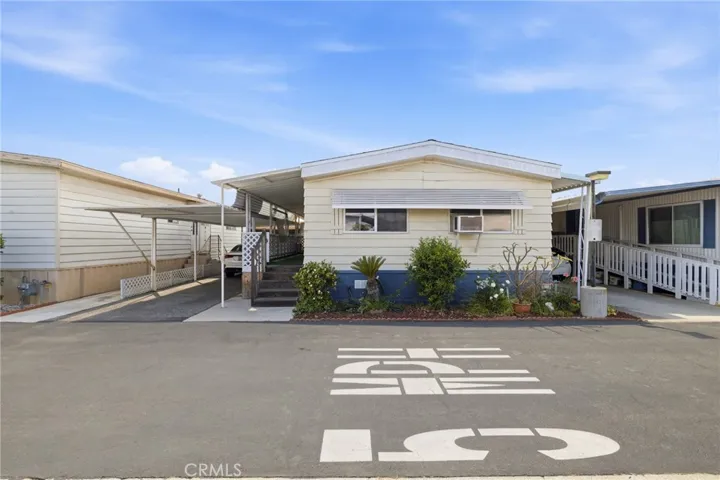 401 W Carosn Street, Carson, California 90745