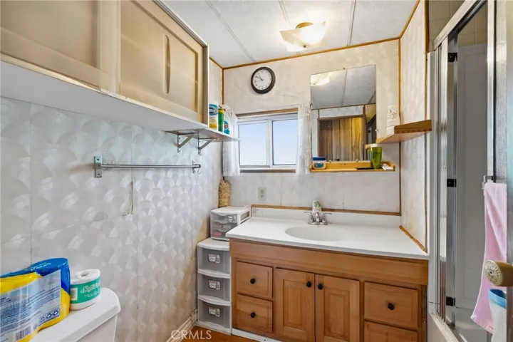 401 W Carosn Street, Carson, California 90745
