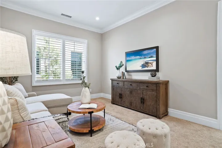 154 Roscomare, Irvine, California 92602