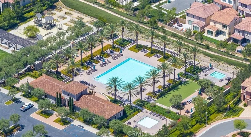 154 Roscomare, Irvine, California 92602