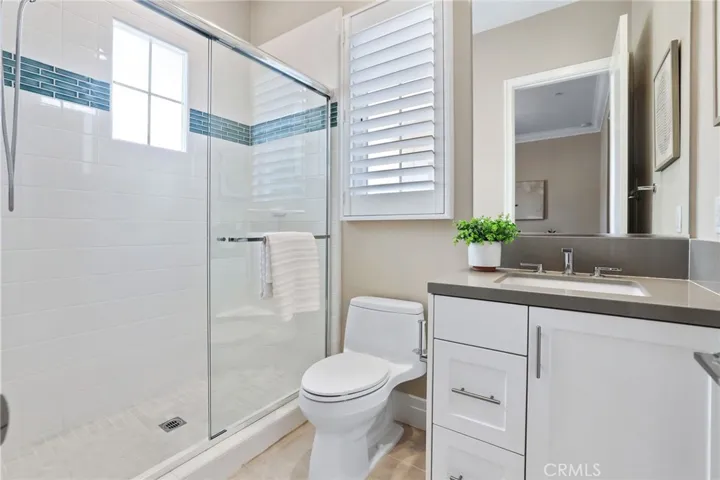 154 Roscomare, Irvine, California 92602
