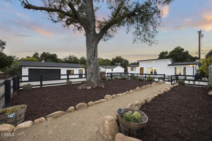 1-web-or-mls-UpmarketMedia-1186SRic-Twi-