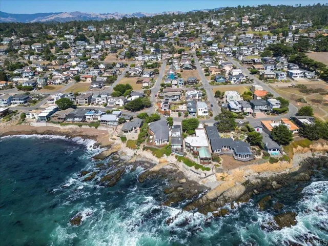1980 Sherwood Drive, Cambria, California 93428