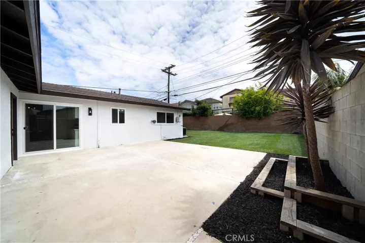 10232 Halawa, Huntington Beach, California 92646