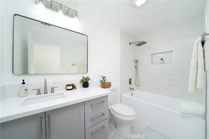 10232 Halawa, Huntington Beach, California 92646