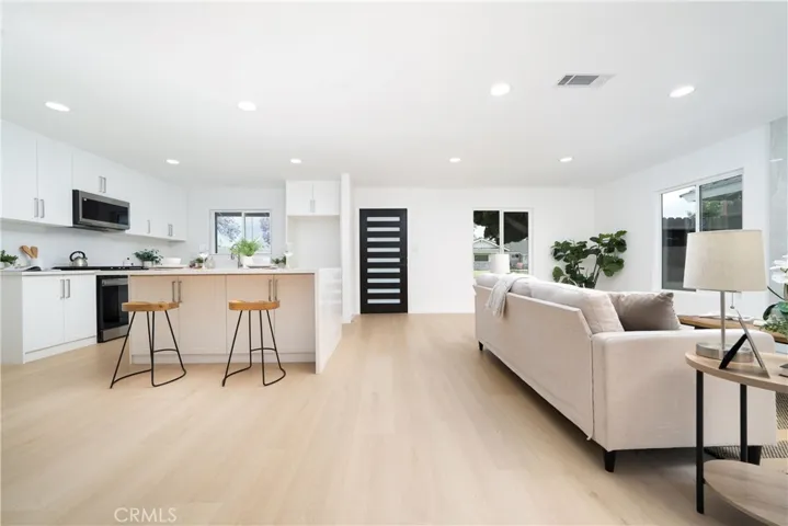 10232 Halawa, Huntington Beach, California 92646