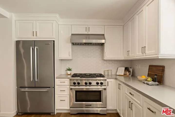 11734 Sunshine Terrace, Studio City, California 91604