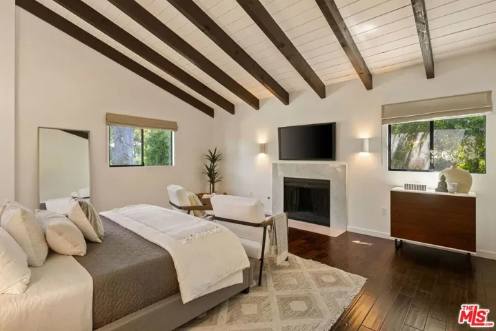 11734 Sunshine Terrace, Studio City, California 91604