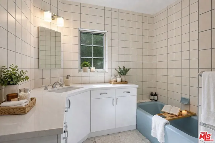 11734 Sunshine Terrace, Studio City, California 91604