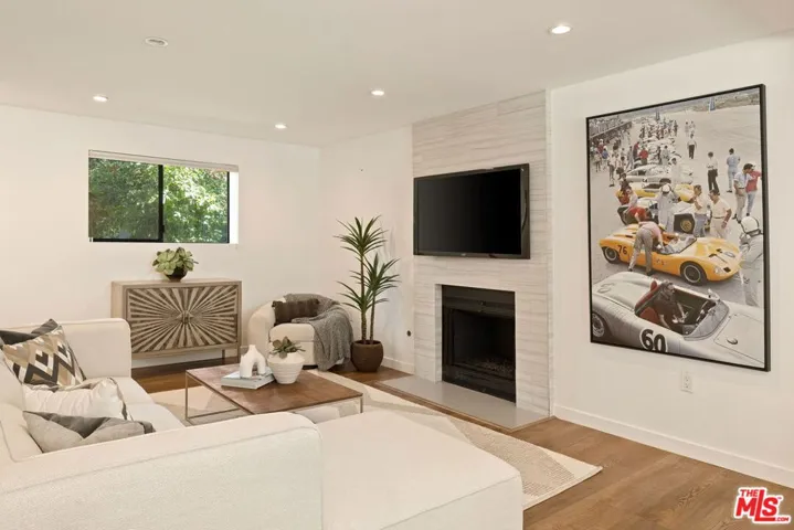 11734 Sunshine Terrace, Studio City, California 91604