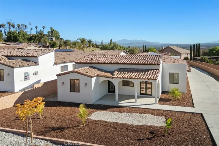 4465 4463 Gilchrist Drive, Riverside, California 92505