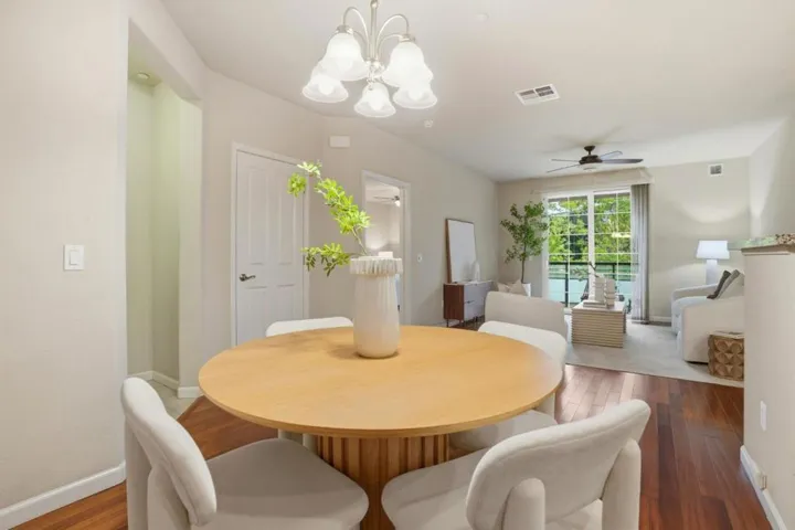 4388 El Camino Real 309, Los Altos, California 94022