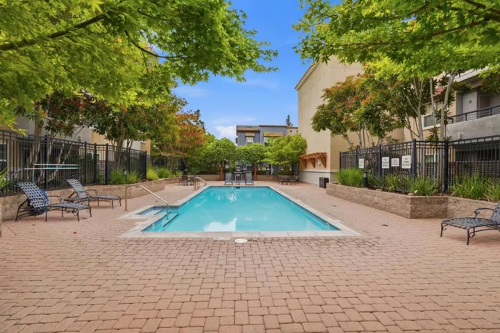 4388 El Camino Real 309, Los Altos, California 94022