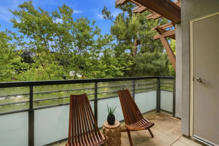 4388 El Camino Real 309, Los Altos, California 94022