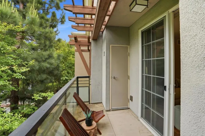 4388 El Camino Real 309, Los Altos, California 94022