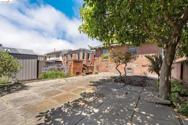 2350 Spaulding, Berkeley, California 94703