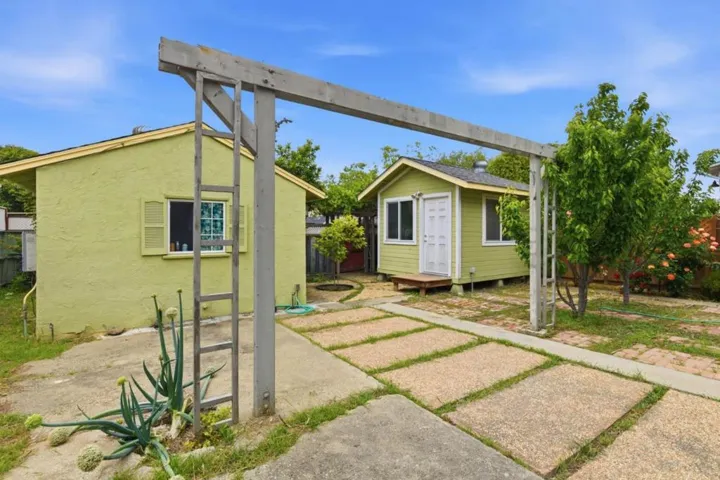 727 S I Street, Livermore, California 94550