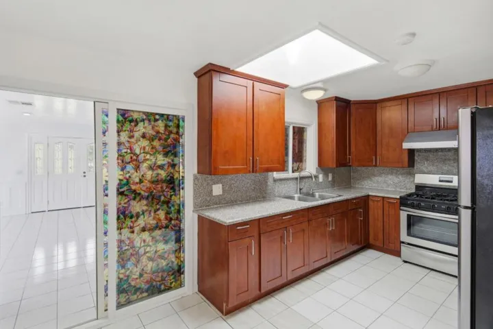 727 S I Street, Livermore, California 94550