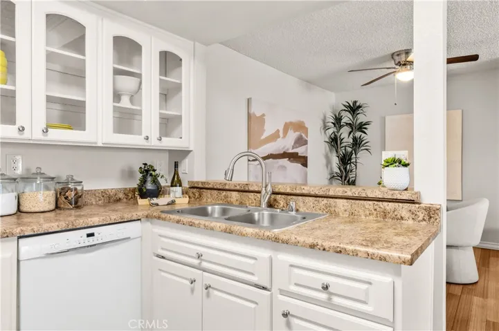 1919 E Beverly 205, Long Beach, California 90802