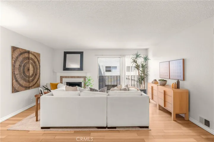 1919 E Beverly 205, Long Beach, California 90802