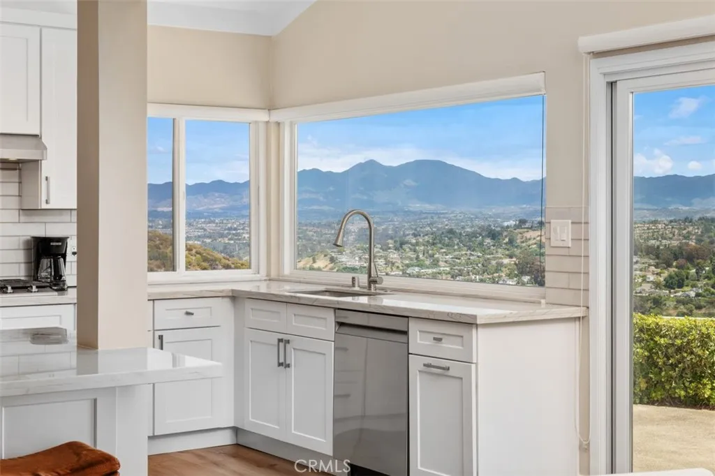 Saddleback mountains views