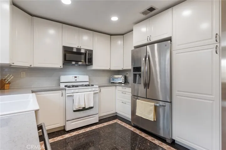 2760 Gramercy, Torrance, California 90501