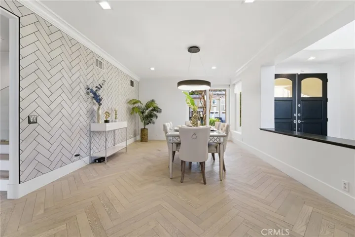 7612 Carmenita, West Hills, California 91304
