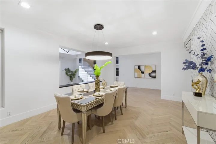 7612 Carmenita, West Hills, California 91304