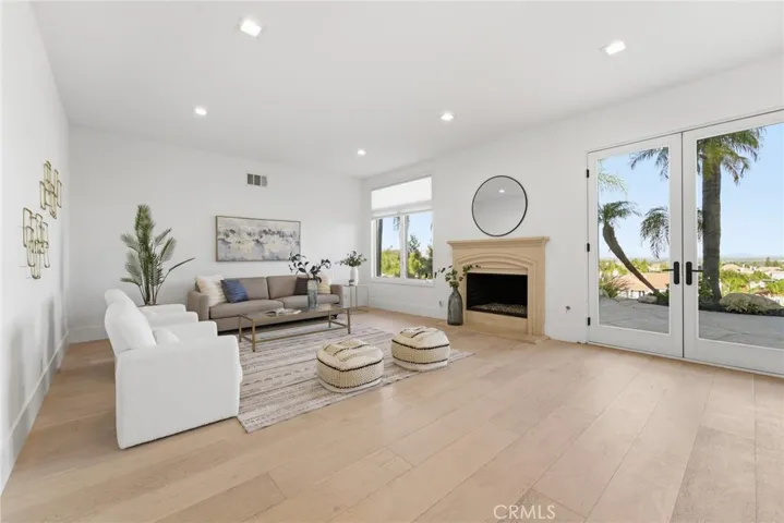 7612 Carmenita, West Hills, California 91304