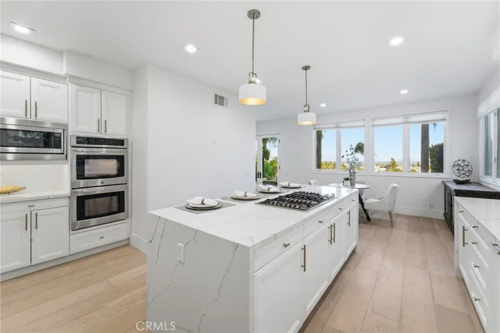 7612 Carmenita, West Hills, California 91304