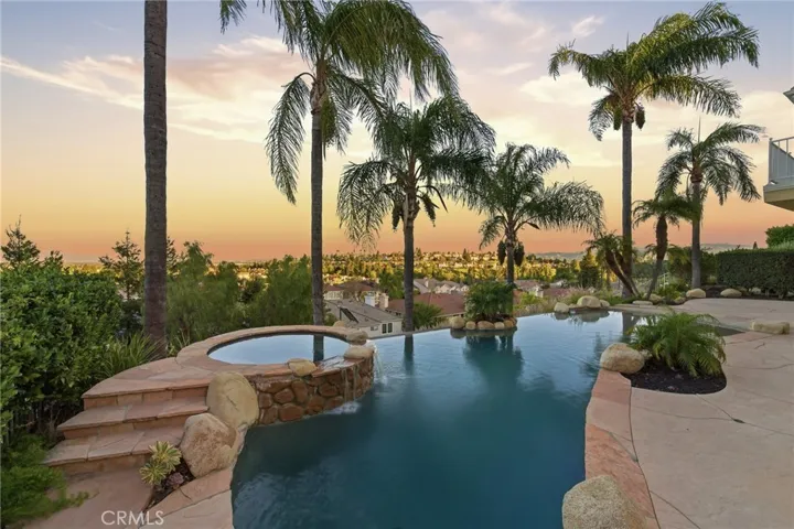 7612 Carmenita, West Hills, California 91304