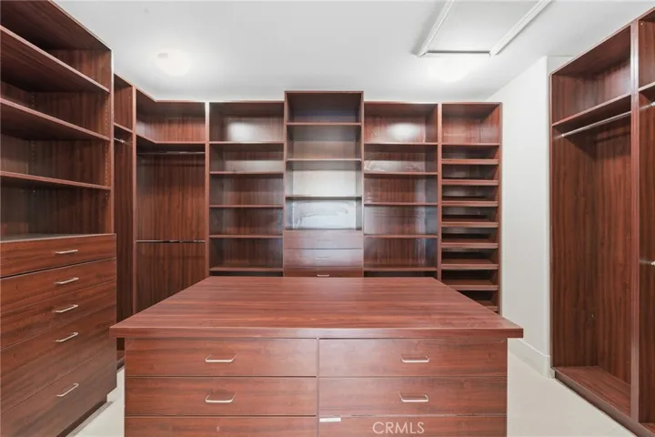 7612 Carmenita, West Hills, California 91304