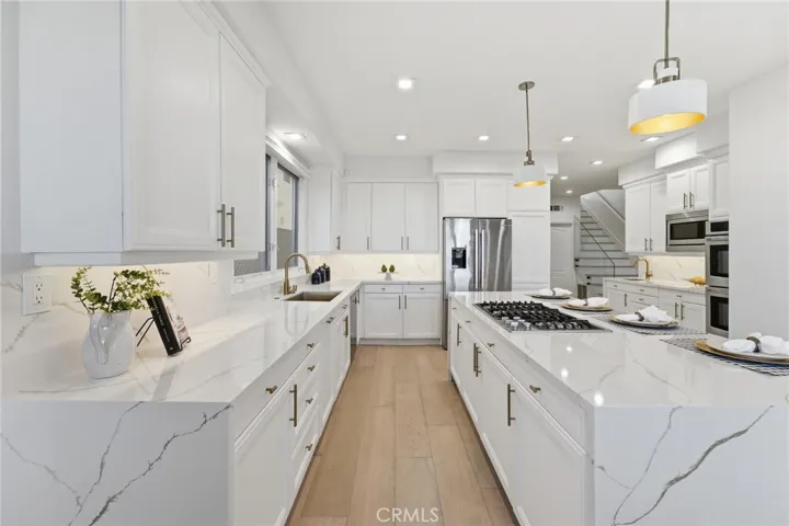 7612 Carmenita, West Hills, California 91304