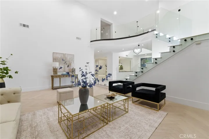 7612 Carmenita, West Hills, California 91304
