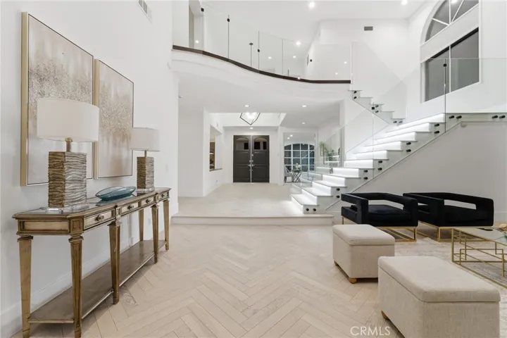7612 Carmenita, West Hills, California 91304