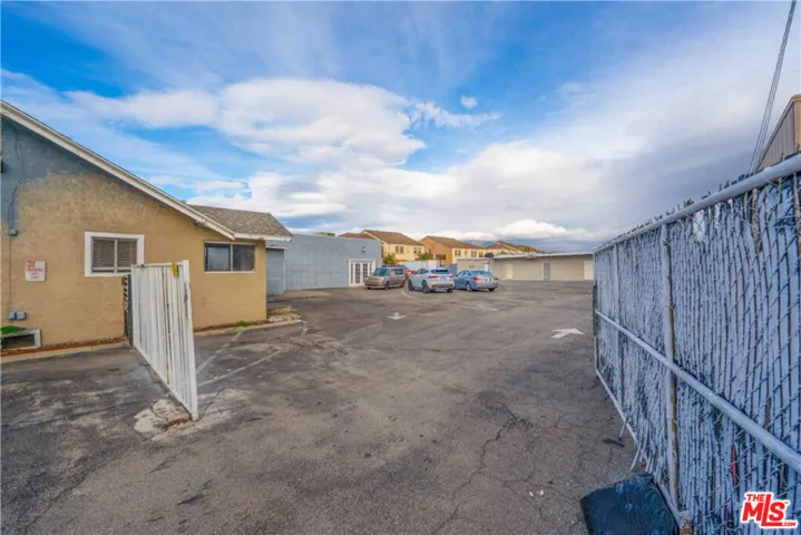 17606 Arrow Boulevard, Fontana, California 92335